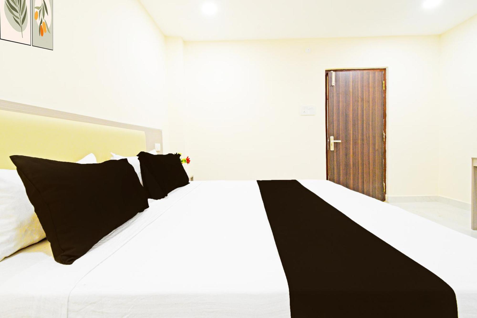 Hotel Super Collection O Sanath Nagar Near Railway Station Hyderabad Exterior foto